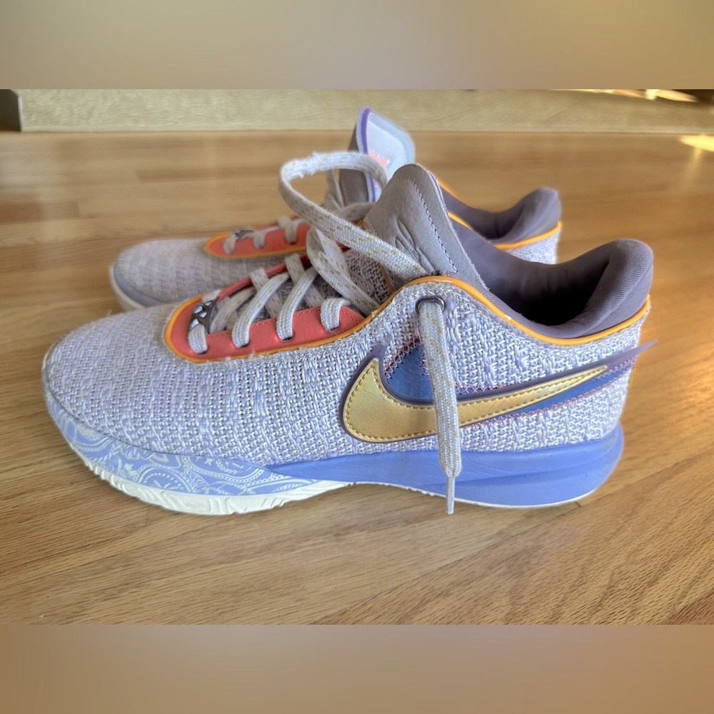 Nike Lebron 20 Basketball shoes